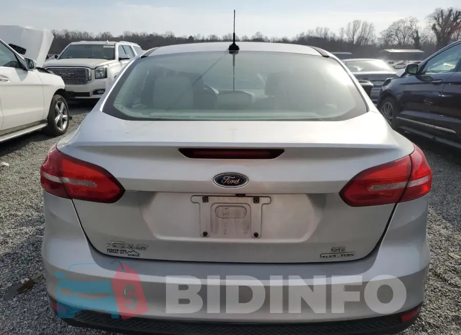 1FADP3F27GL205630 Photo# 6