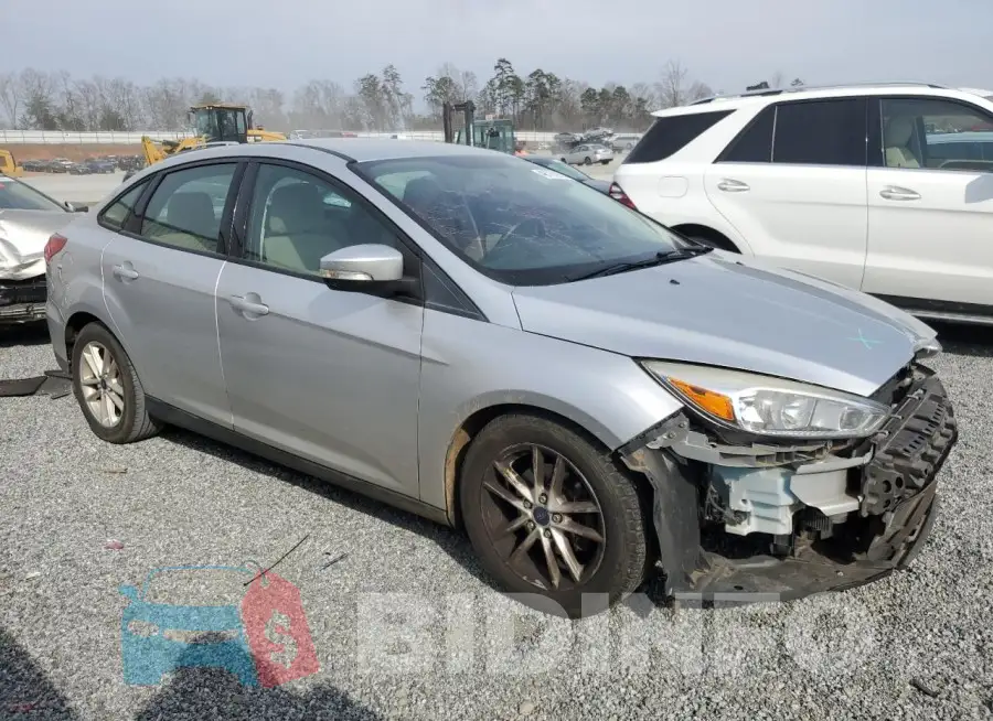1FADP3F27GL205630 Photo# 4