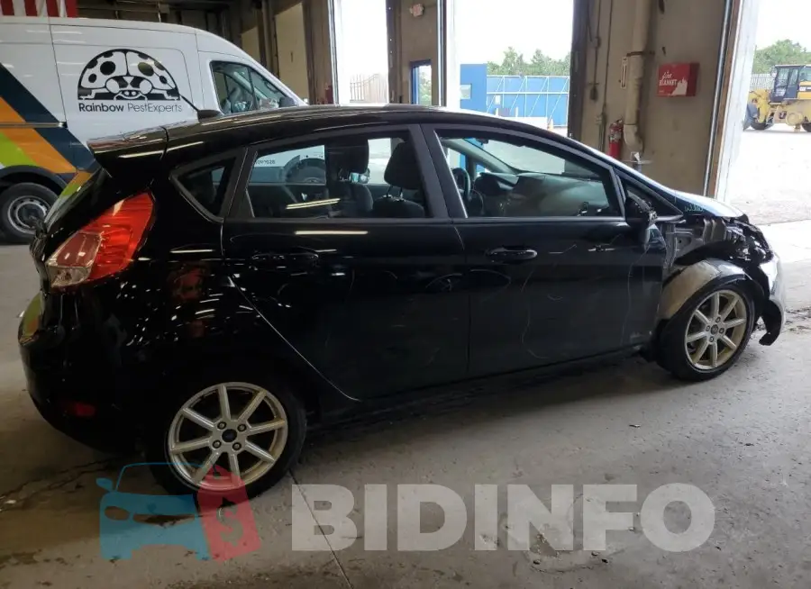 3FADP4EJXGM120729 Photo# 3