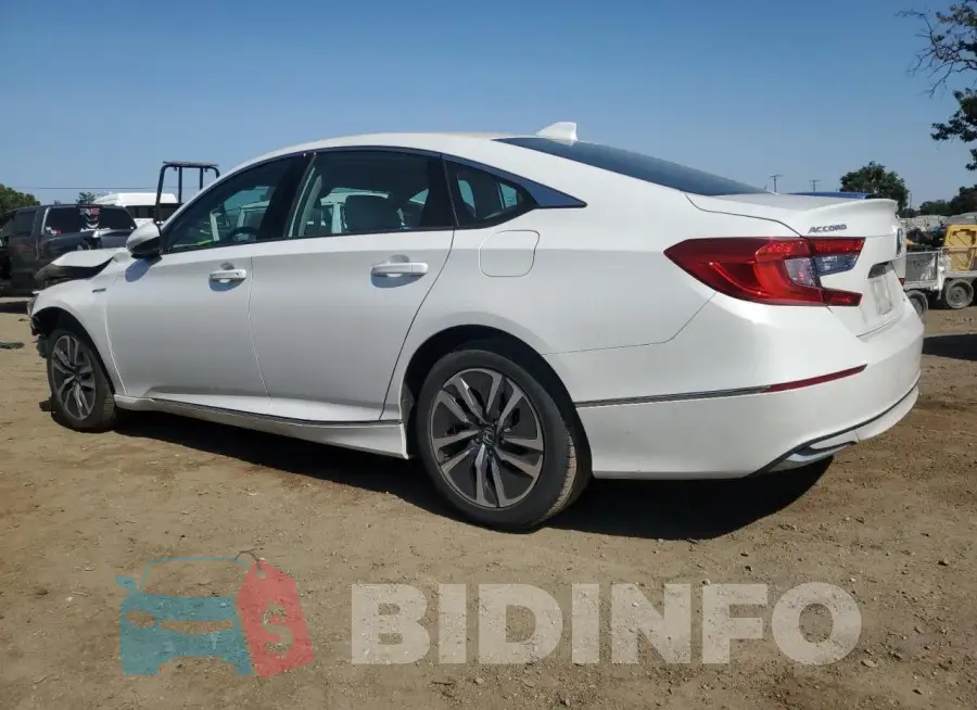 1HGCV3F43KA020137 Photo# 2