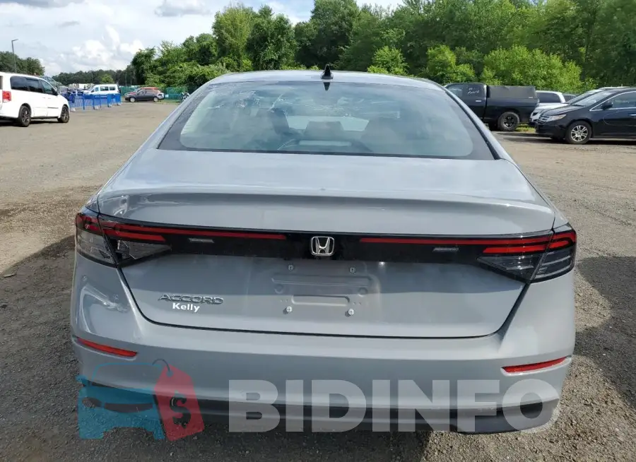 1HGCY1F48SA009517 Photo# 6