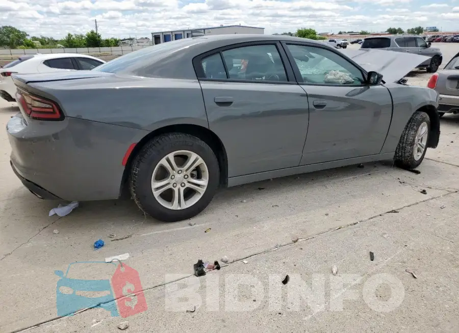2C3CDXBG2PH703288 Photo# 3