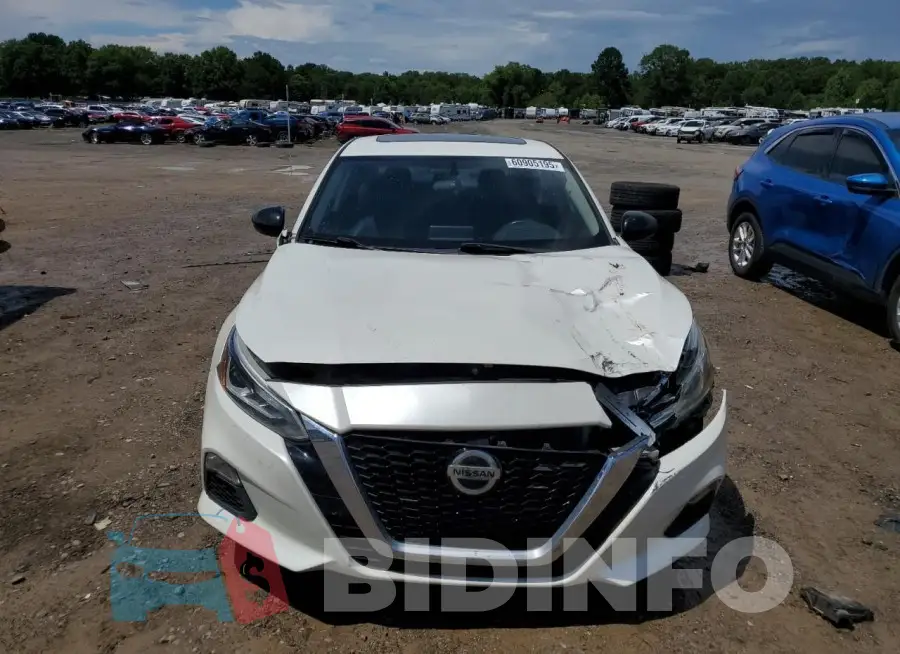 1N4BL4CV3KC208427 Photo# 5