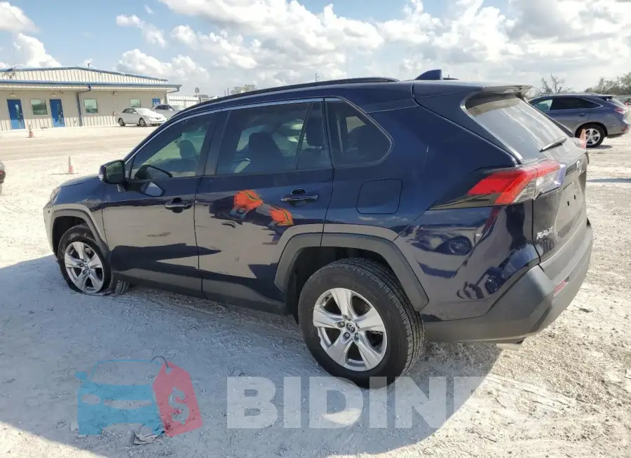JTMW1RFV9LD058748 Photo# 2