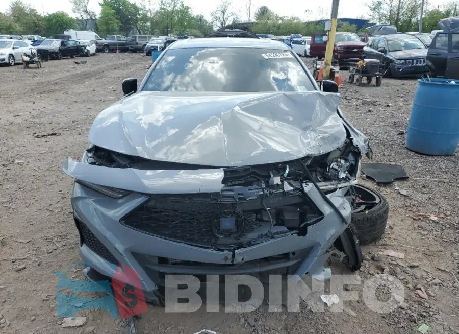 19UUB7F01RA000383 Photo# 5