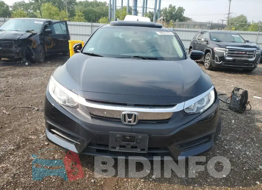 19XFC2F70GE210293 Photo# 5
