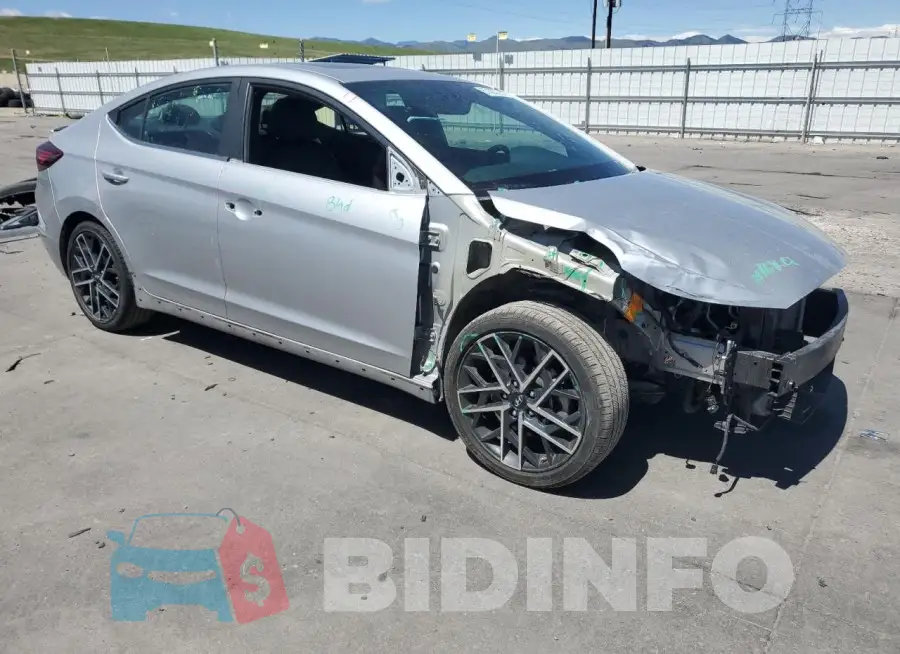 KMHD04LB8LU060980 Photo# 4