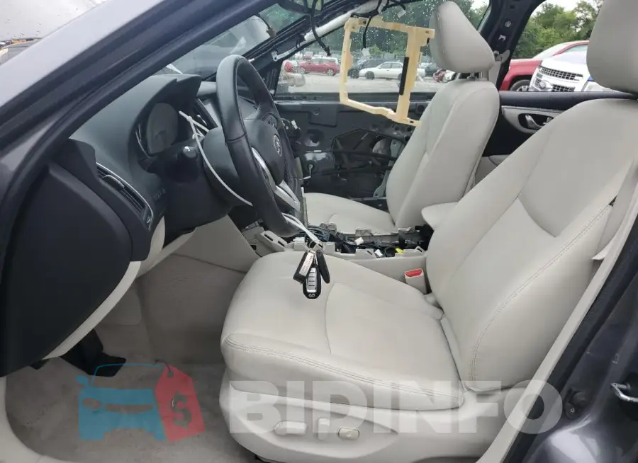 JN1EV7AP8LM208073 Photo# 7