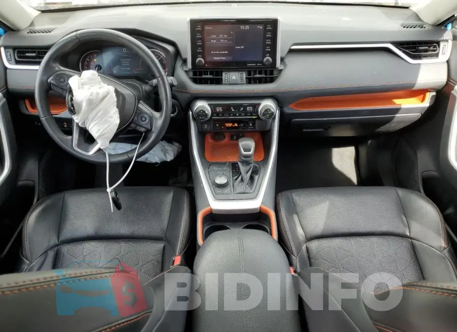 2T3J1RFV1KW032138 Photo# 8