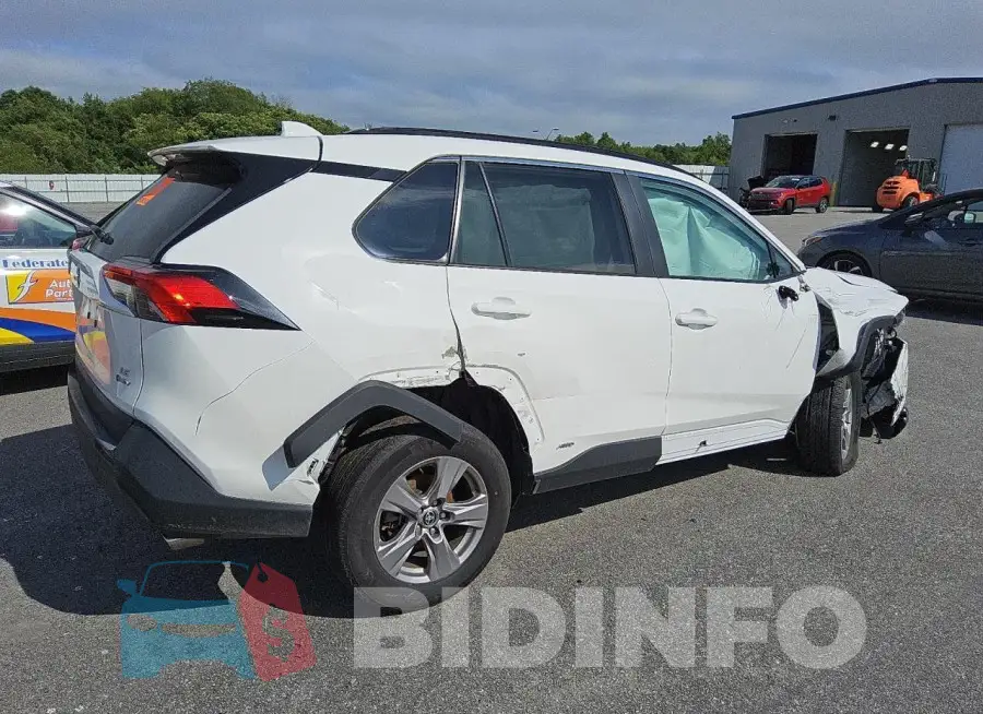 2T3MWRFV1SW256153 Photo# 3