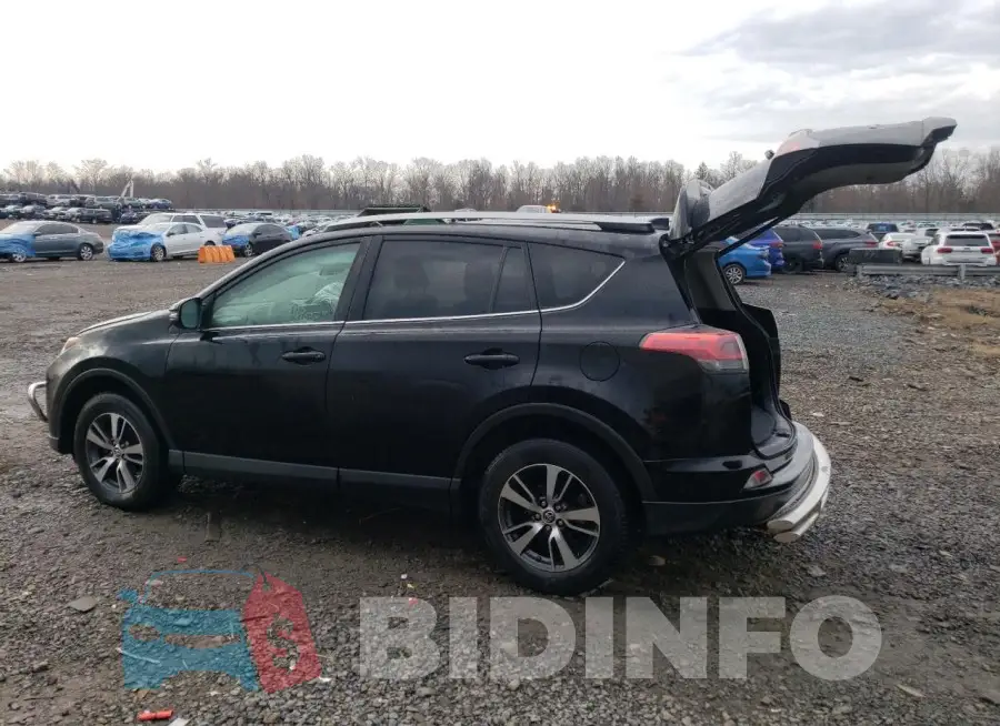 2T3RFREV6JW735352 Photo# 2