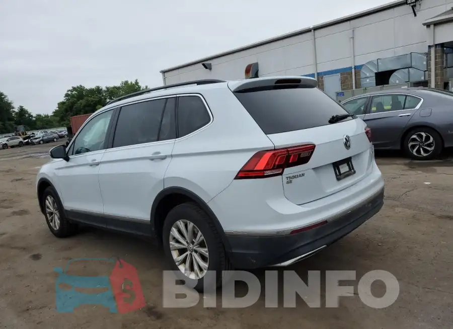 3VV2B7AX3JM185619 Photo# 2