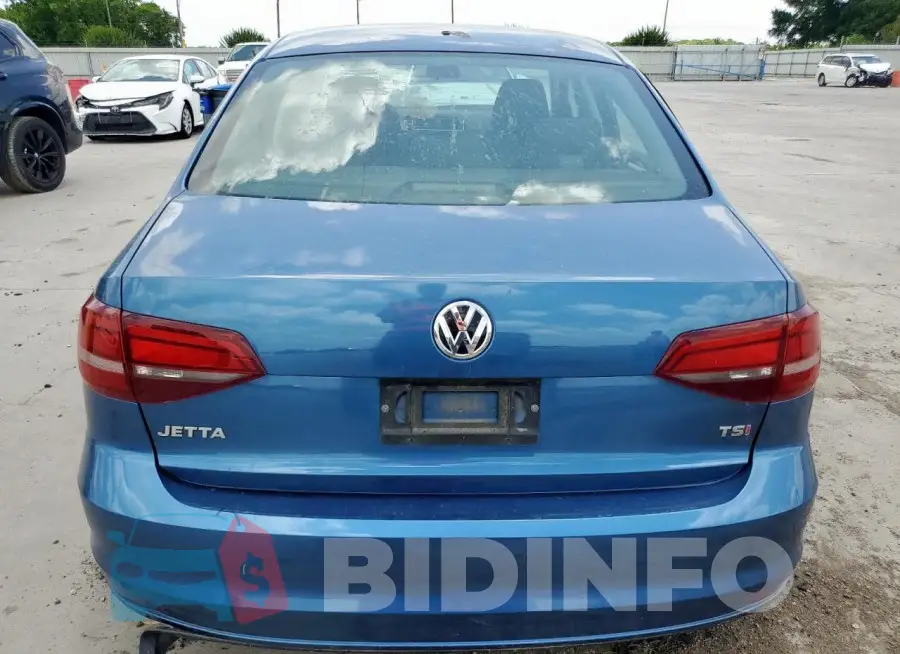 3VW2B7AJ7JM257235 Photo# 6