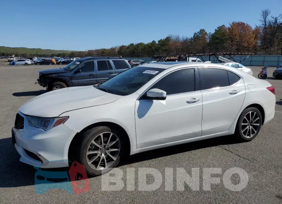 19UUB2F31KA006624 Photo# 1