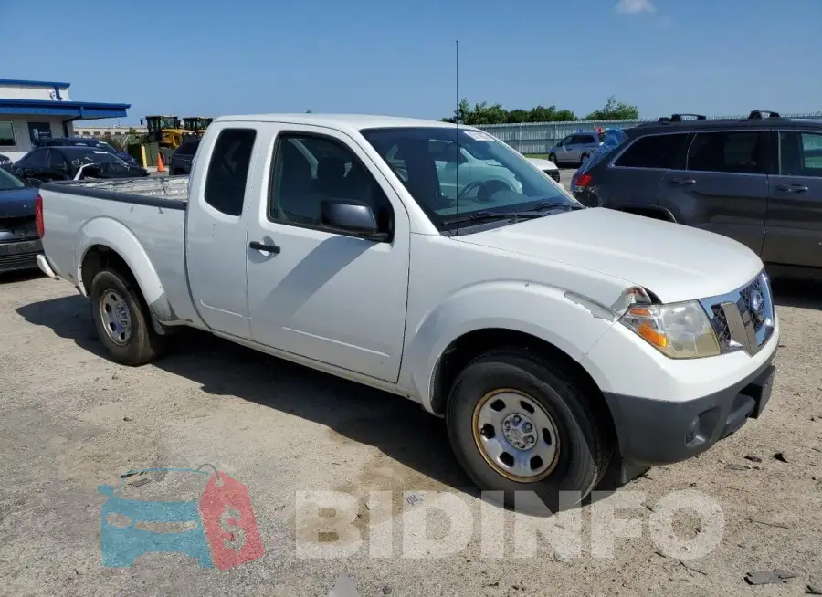 1N6BD0CT1JN703885 Photo# 4
