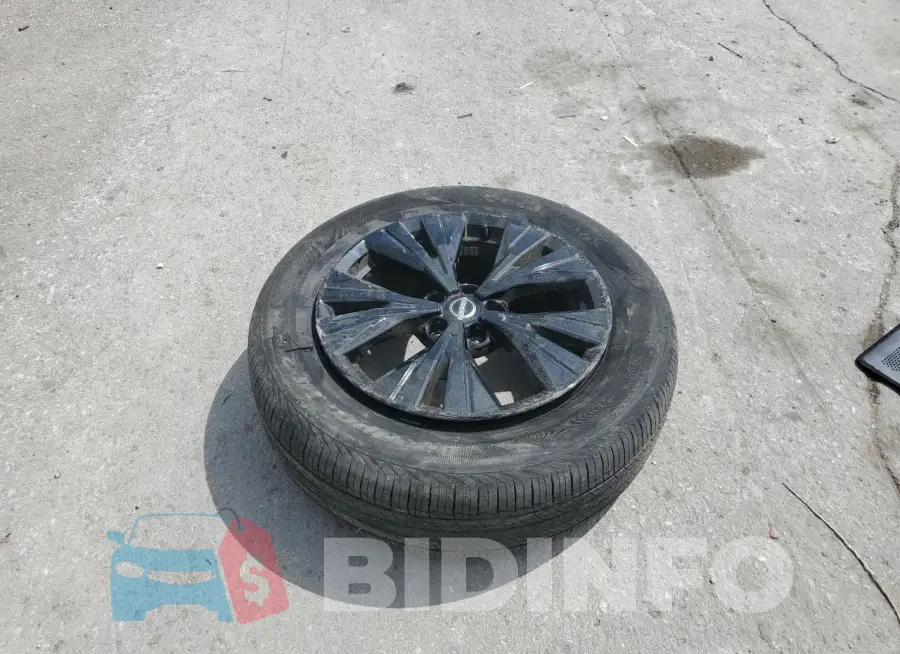 JN8BT3BBXPW218412 Photo# 13