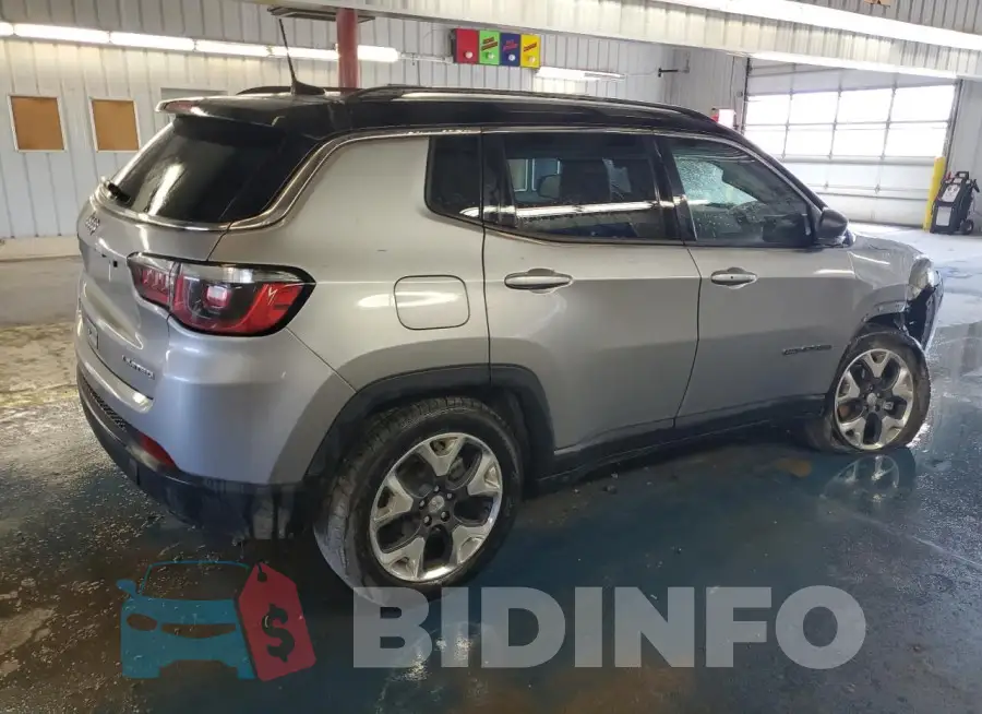 3C4NJDCB4LT163569 Photo# 3