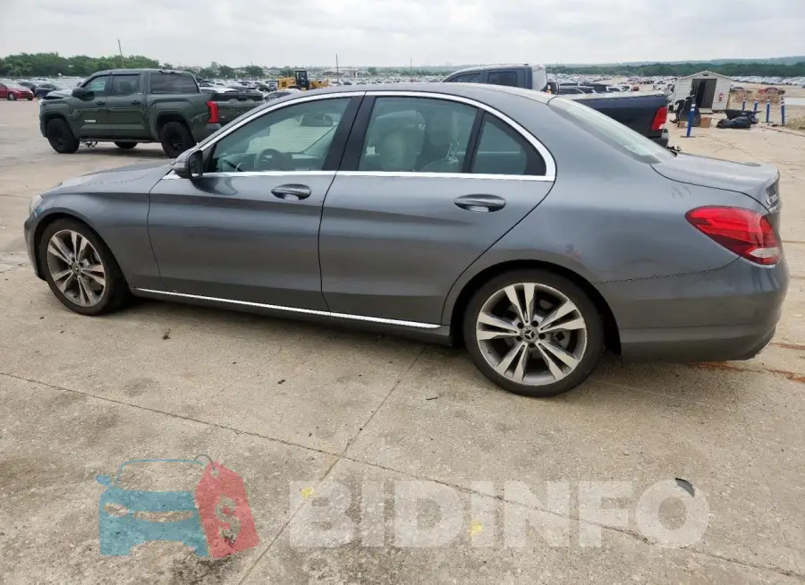 55SWF4JB0HU231721 Photo# 2