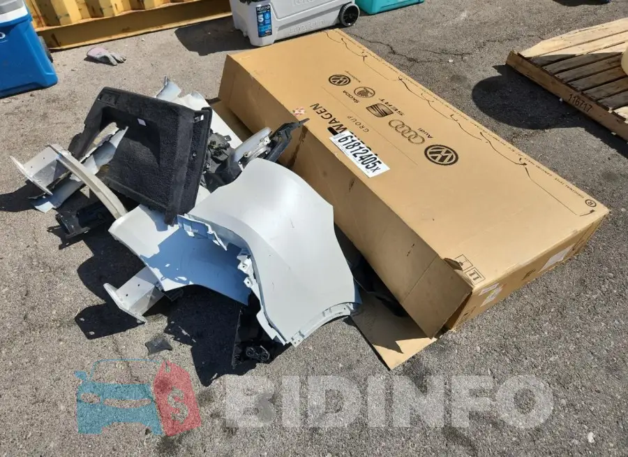 5UX23EU09R9V21460 Photo# 13