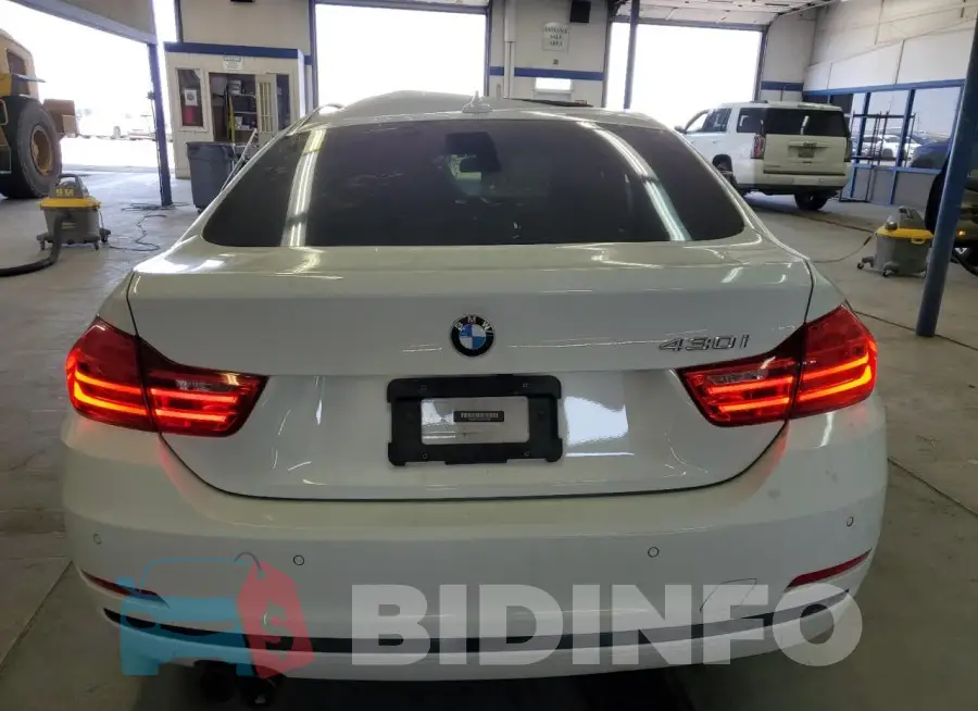 WBA4F7C37HG787592 Photo# 6