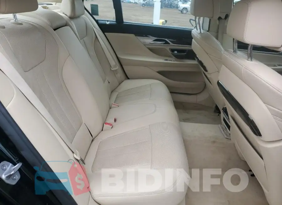 WBA7E4C59KGV28870 Photo# 10