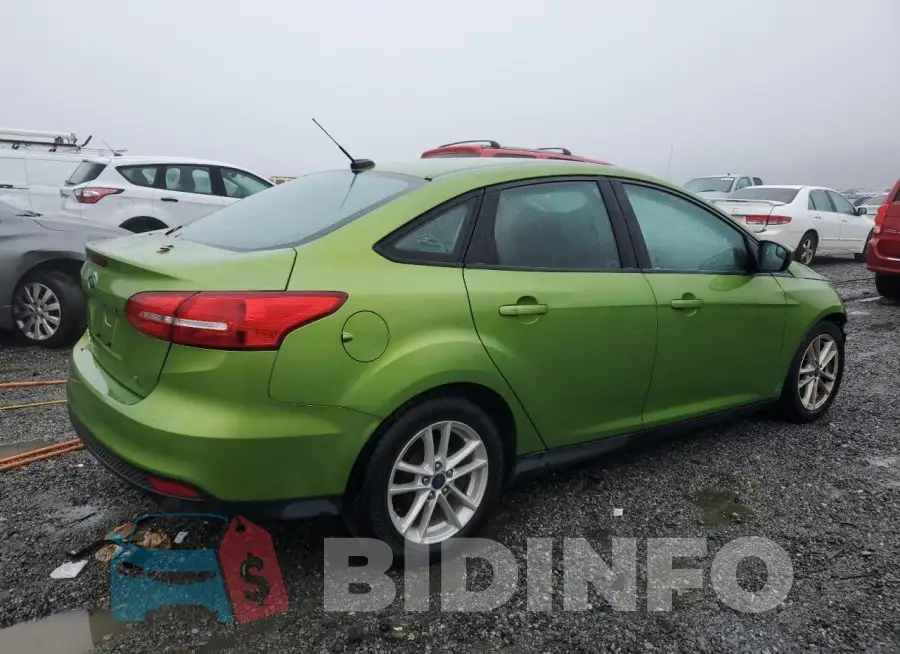 1FADP3F20JL267555 Photo# 3