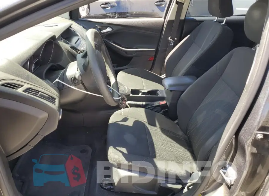 1FADP3F2XHL277567 Photo# 7