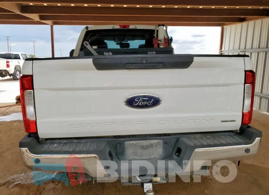 1FT7X2B68JEB42253 Photo# 6