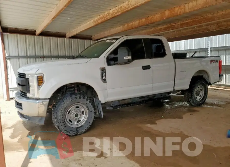 1FT7X2B68JEB42253 Photo# 1