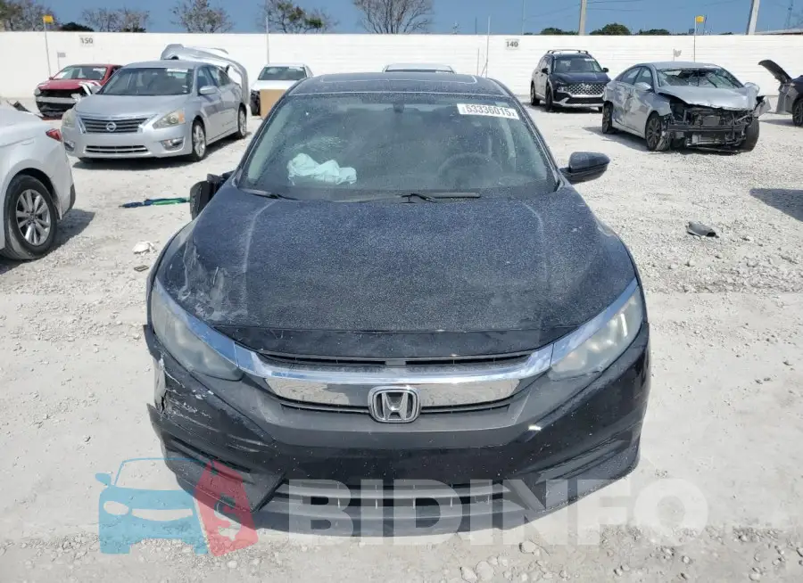 19XFC2F71GE085286 Photo# 5