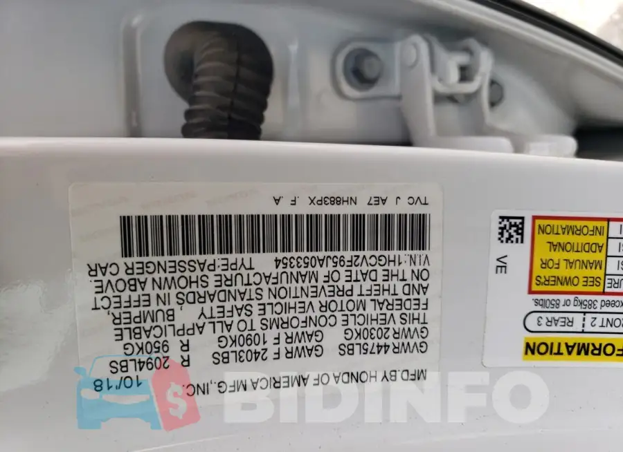 1HGCV2F95JA053354 Photo# 13
