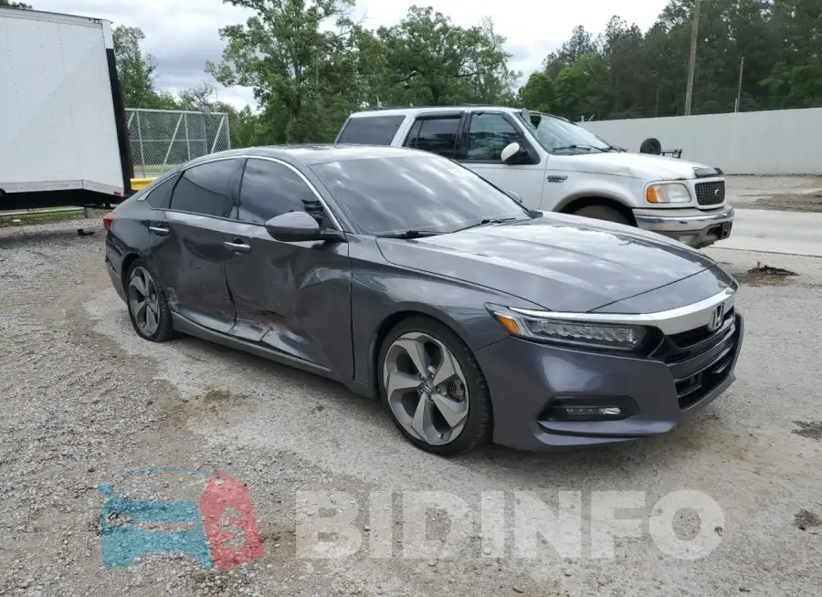 1HGCV2F98KA006403 Photo# 4