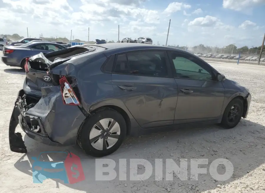 KMHC65LC2KU125507 Photo# 3