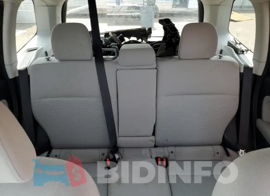 JF2SJAECXJG572508 Photo# 10