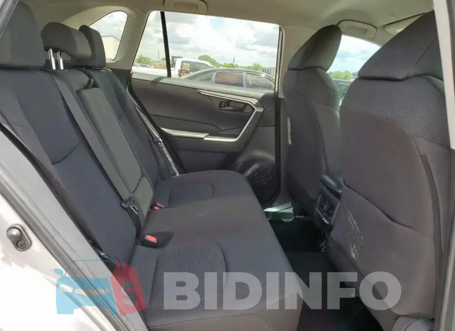 2T3H1RFV9PC231302 Photo# 11