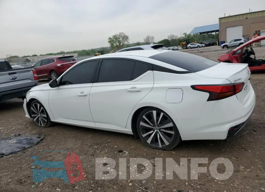 1N4BL4CV4LC230986 Photo# 2