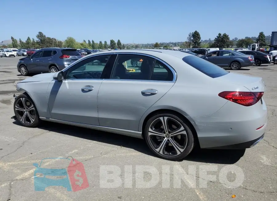 W1KAF4GB8SR246638 Photo# 2