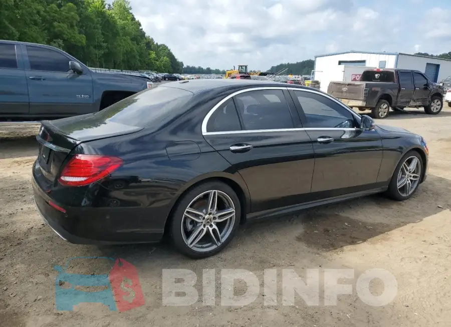 WDDZF4JB1KA621747 Photo# 3