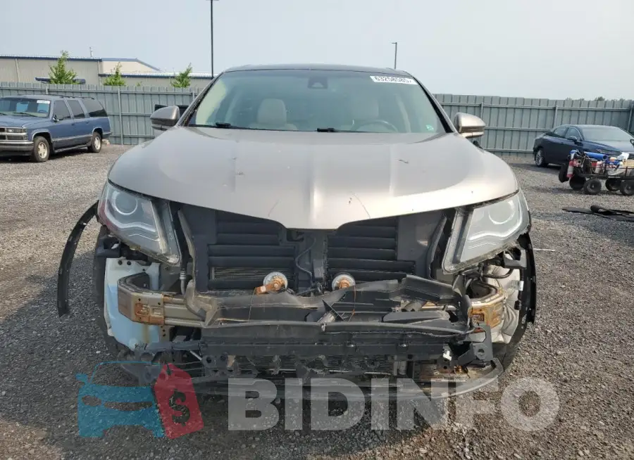 2LMPJ8LR7JBL45725 Photo# 5