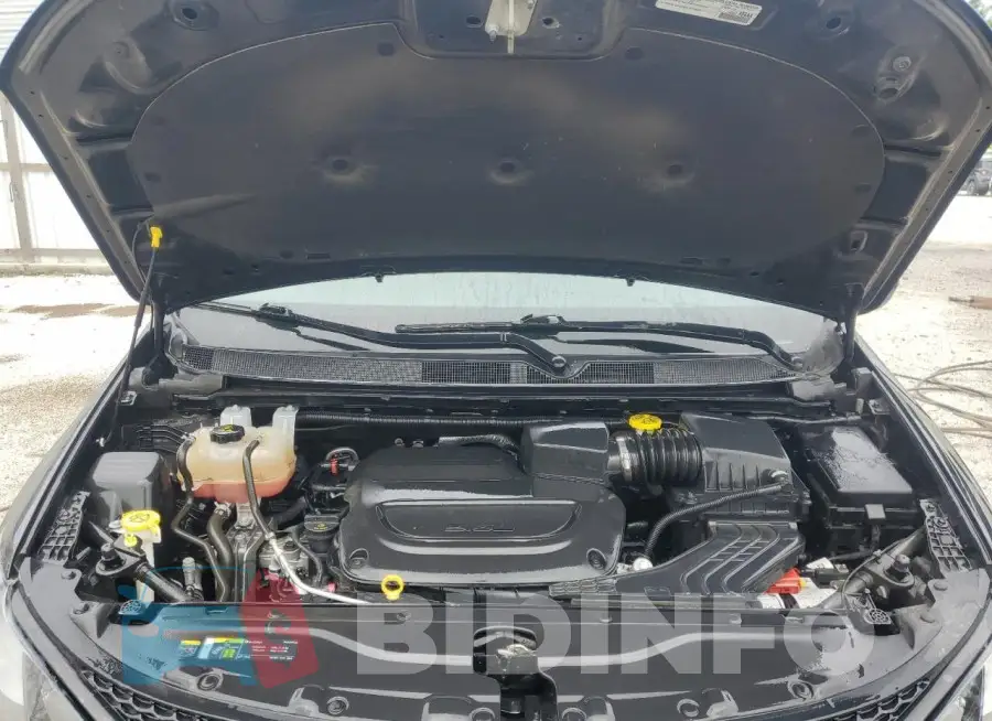 2C4RC1CGXNR158131 Photo# 12