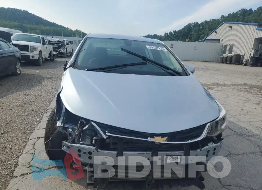 1G1BC5SMXH7276050 Photo# 5