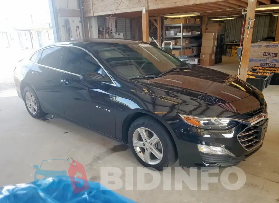 1G1ZB5ST0SF102851 Photo# 4