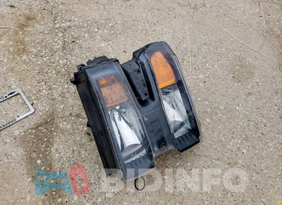 3GCNWAEH5MG270464 Photo# 12