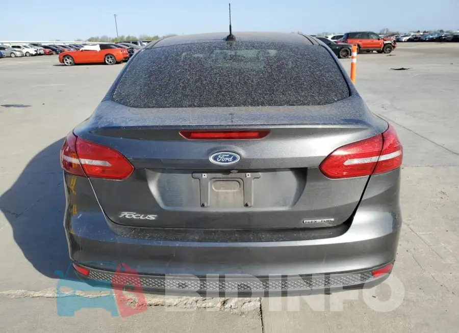 1FADP3E24GL404426 Photo# 6