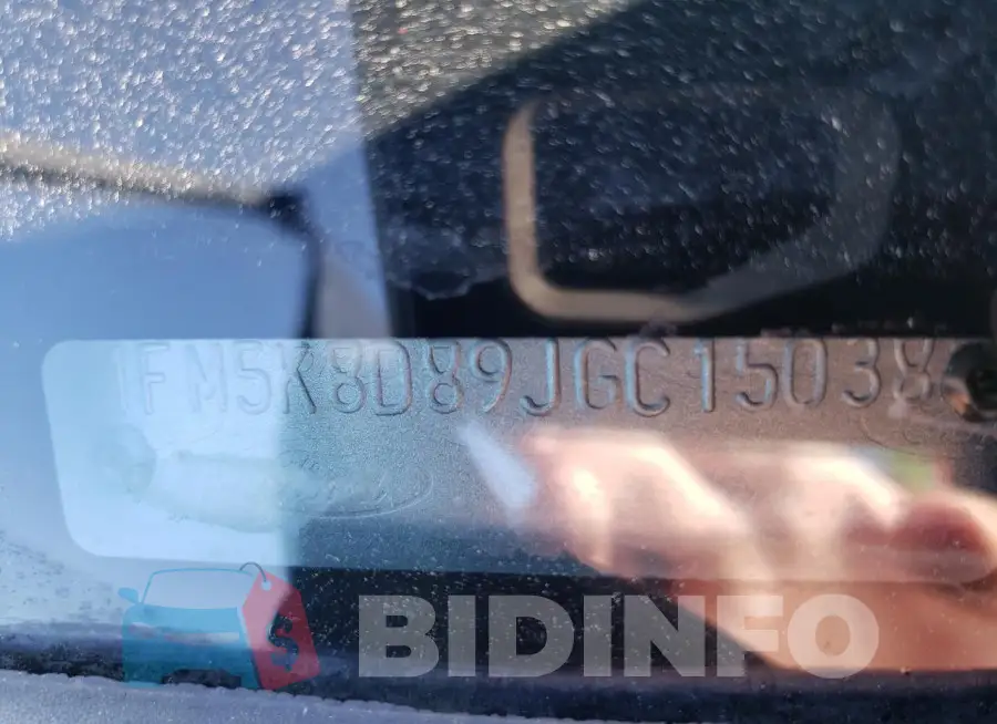 1FM5K8D89JGC15038 Photo# 13