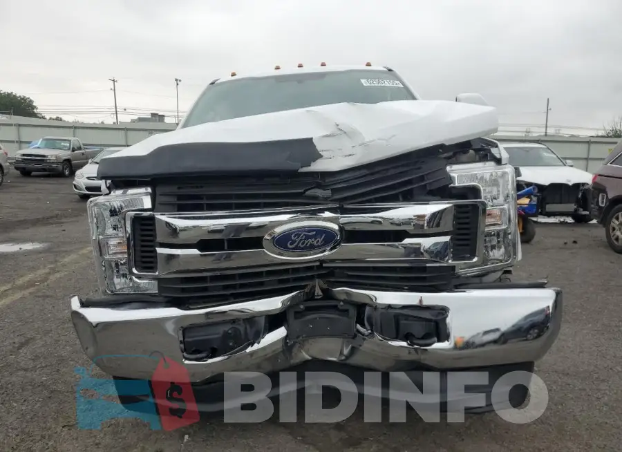 1FT7W2B68JED04577 Photo# 5