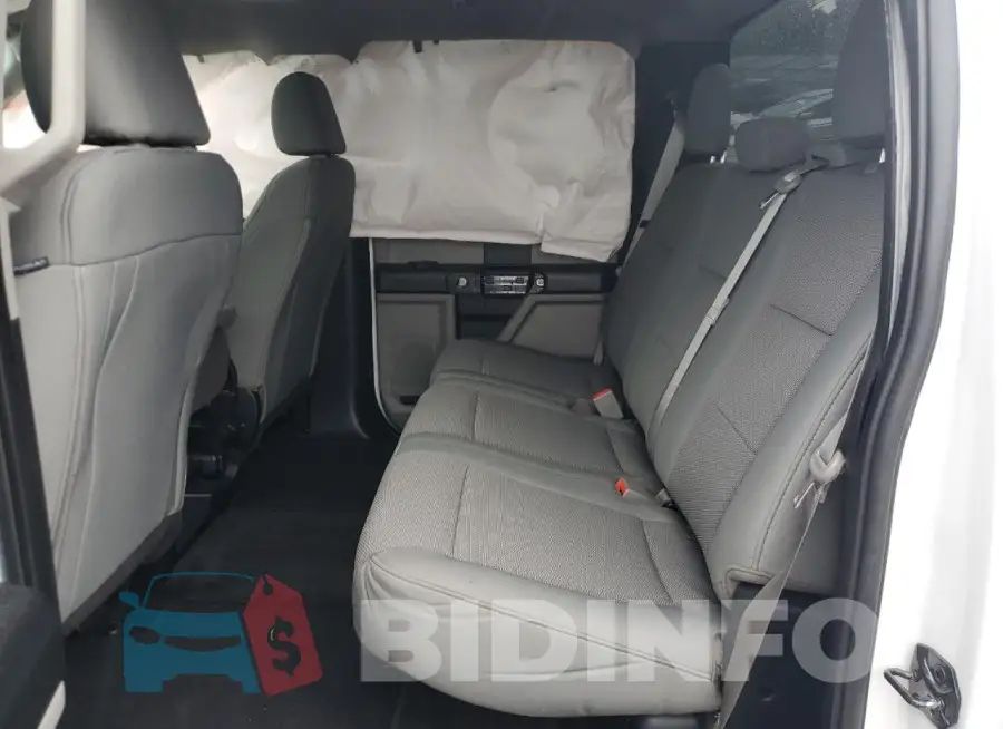 1FT7W2B68JED04577 Photo# 10