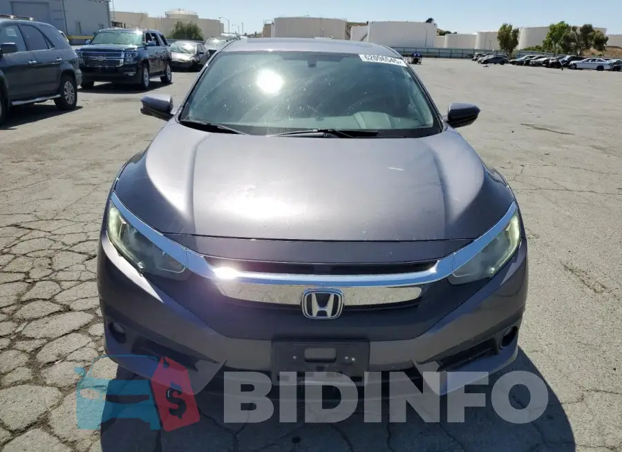 19XFC1F38HE204380 Photo# 5