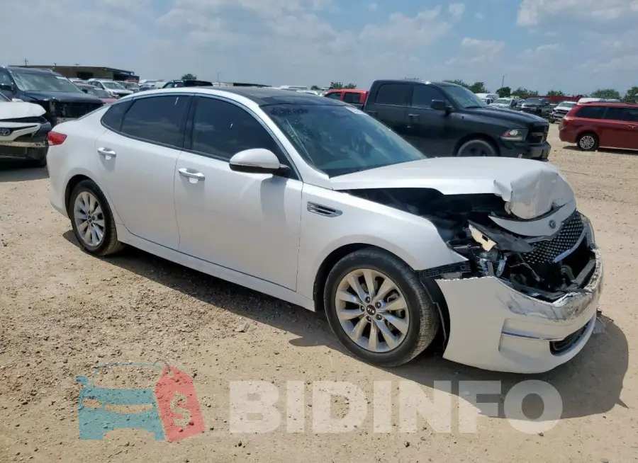 5XXGU4L32JG226489 Photo# 4