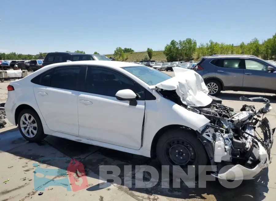 5YFB4MDE0RP216038 Photo# 4
